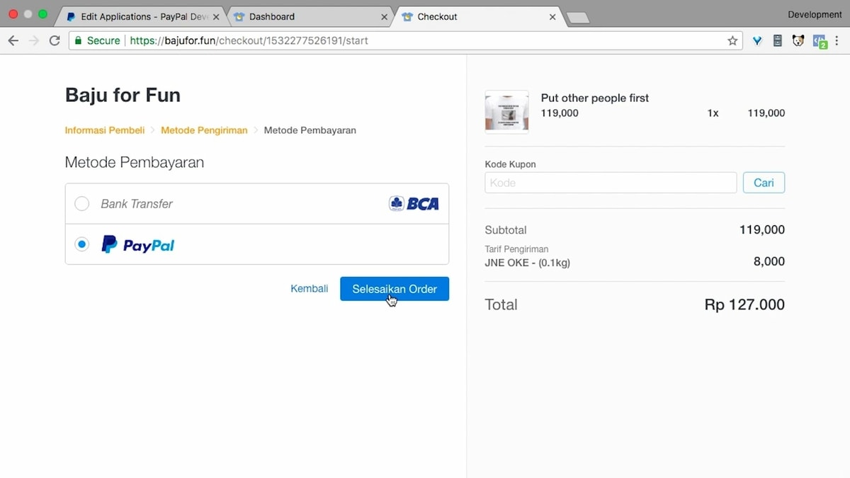 PayPal sudah muncul di metode pembayaran ketika pengunjung melakukan Checkout