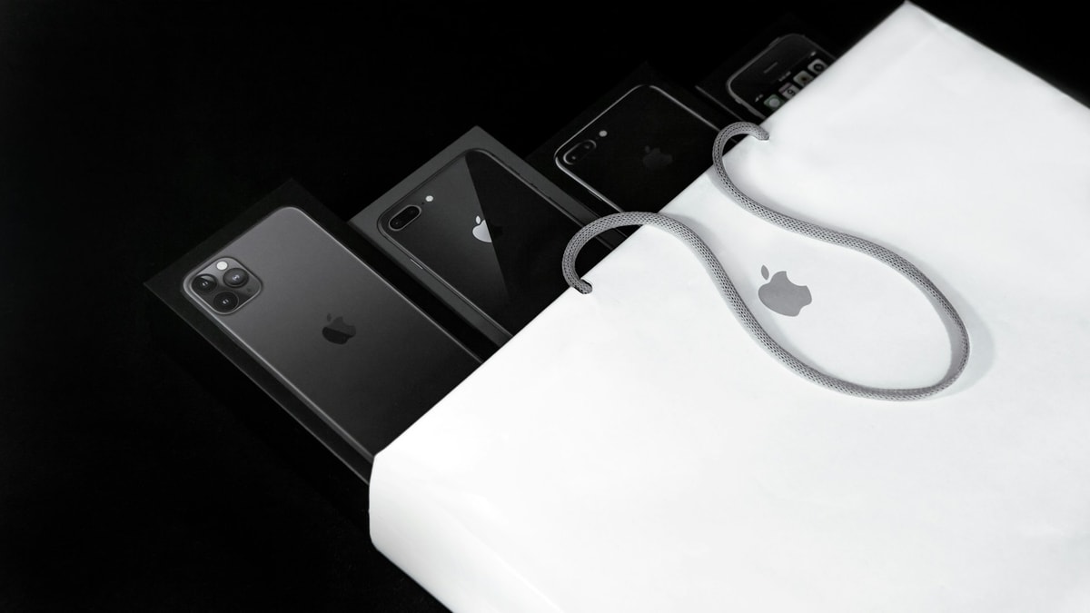 Produk Apple iPhone termasuk produk premium
Gambar: Unsplash Produk Apple iPhone termasuk produk premium
Gambar: Unsplash