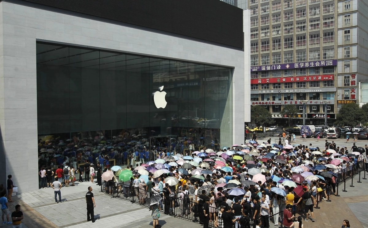 Antrean mengular di Apple Store
Gambar: Metro Antrean mengular di Apple Store
Gambar: Metro