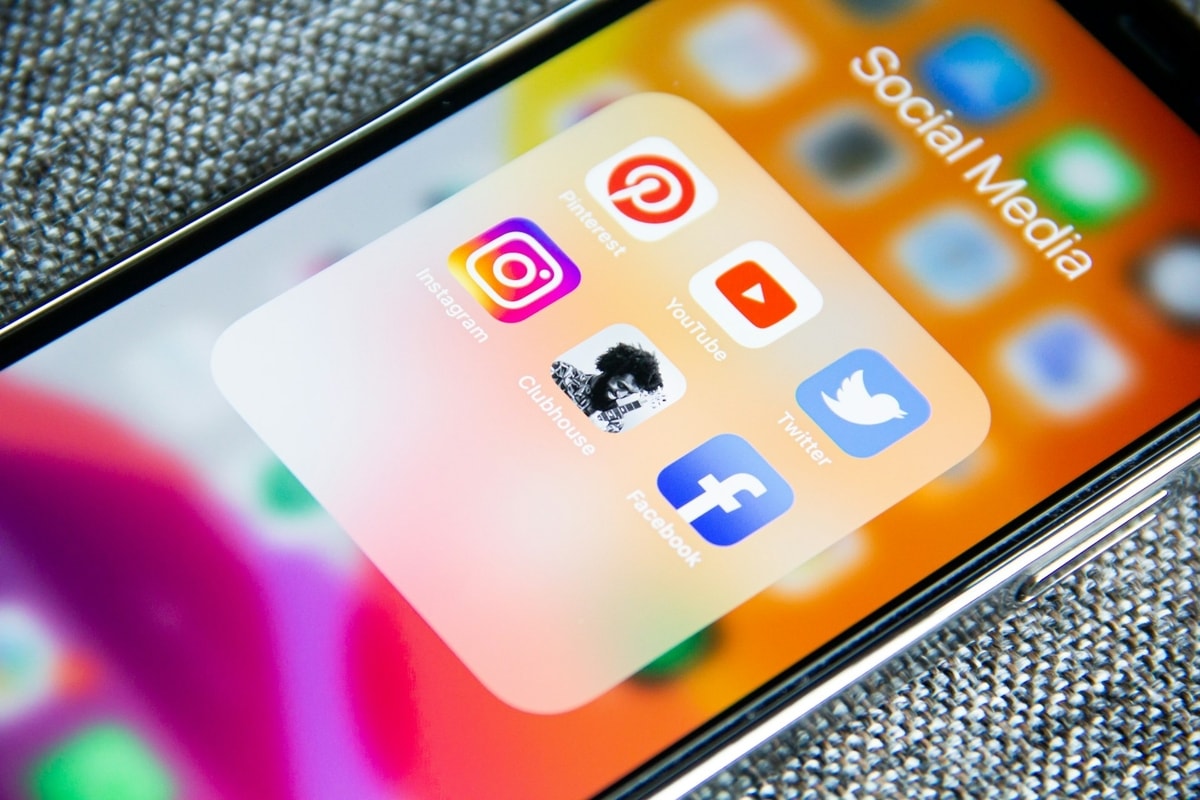Ilustrasi aplikasi media sosial
Foto oleh Adem AY di Unsplash