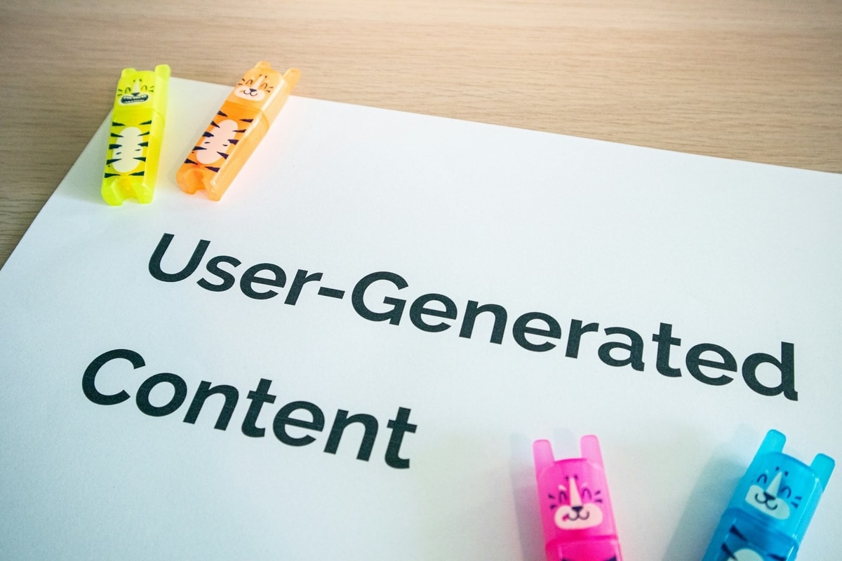 Ilustrasi user generated content (UGC)
Foto oleh Walls.io di Unsplash