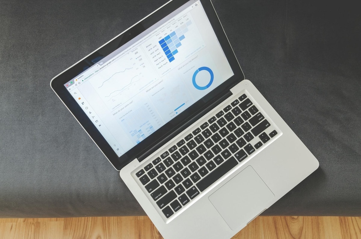 Ilustrasi data SEO
Foto oleh Lukas Blazek di Pexels Ilustrasi data SEO
Foto oleh Lukas Blazek di Pexels