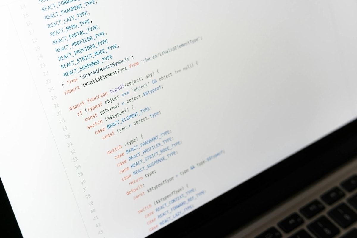 Ilustrasi coding website
Foto oleh Markus Winkler di Pexels Ilustrasi coding website
Foto oleh Markus Winkler di Pexels