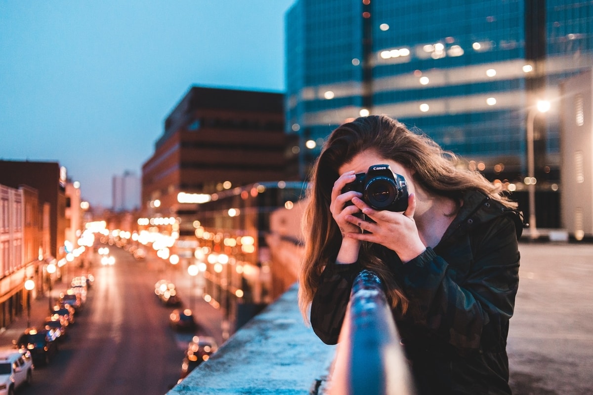 Bisnis foto online
Gambar: Unsplash